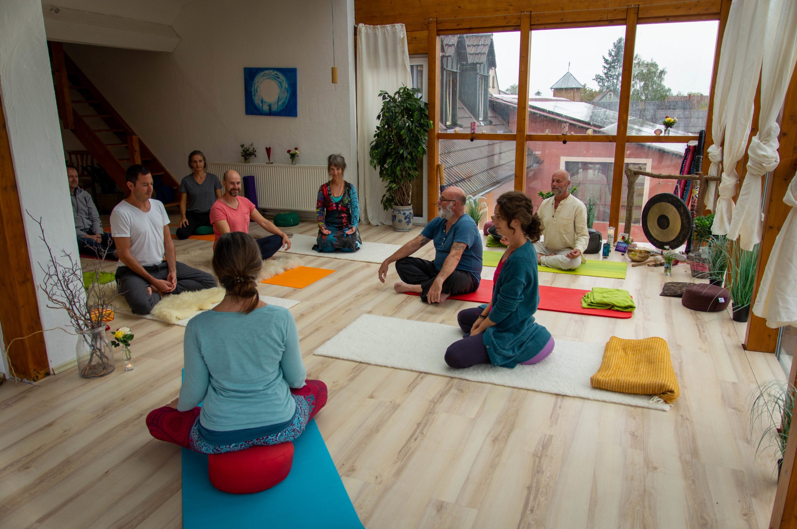 Morgenmeditation in der Gruppe
